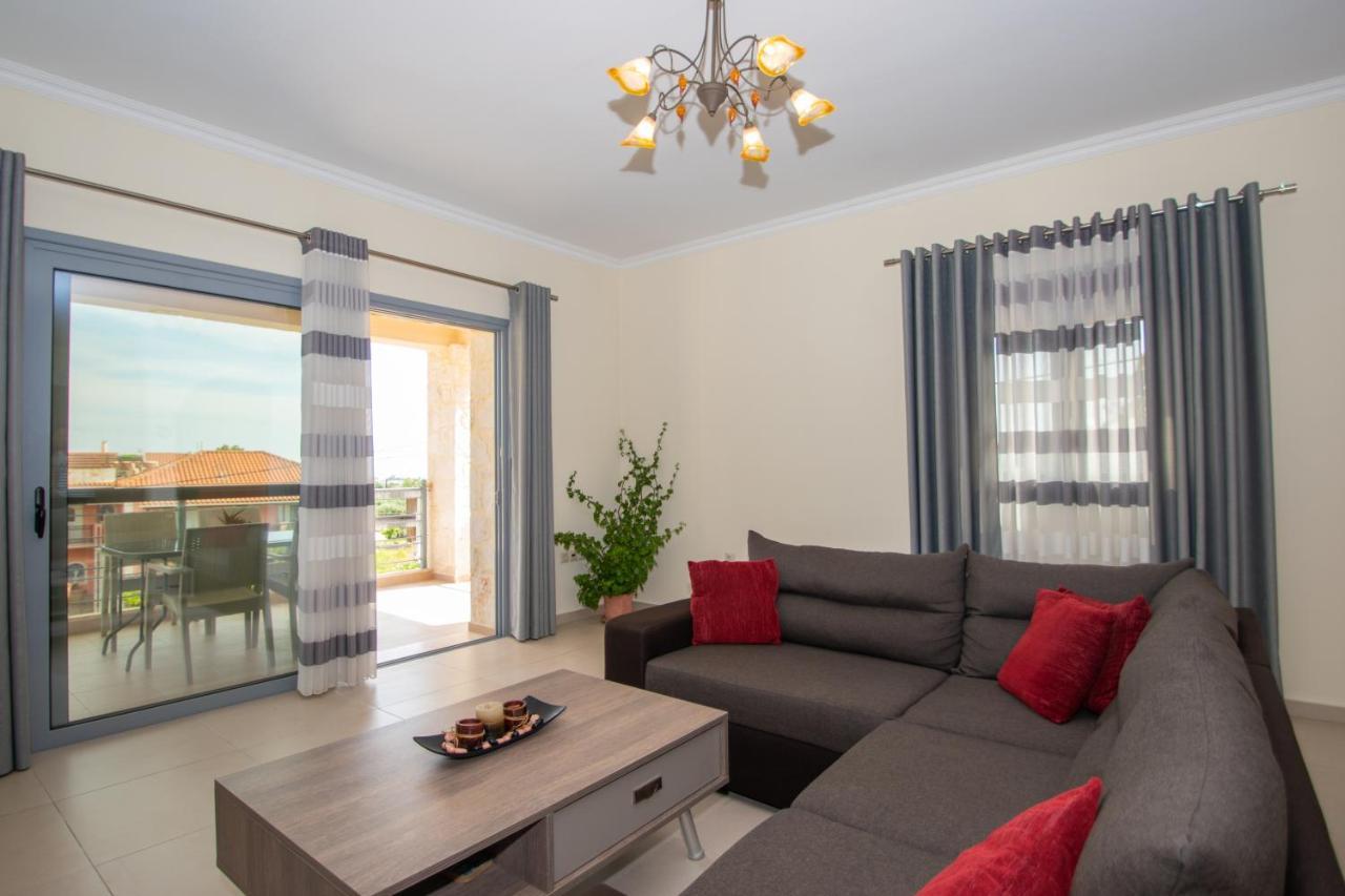 Liri'S Apartments Kalamaki  Ngoại thất bức ảnh